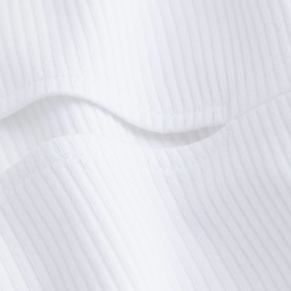 H&M Ribbed Cut-out Top NWT - Picture 4 of 4